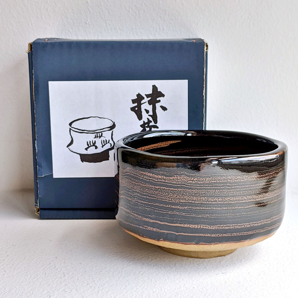 Black X Gold Minoyaki Matcha Bowl