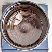 Load image into Gallery viewer, Black X Gold Minoyaki Matcha Bowl
